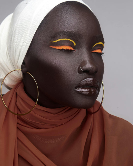 Aceite de jojoba, karité y más: ¿por qué la piel negra los necesita?